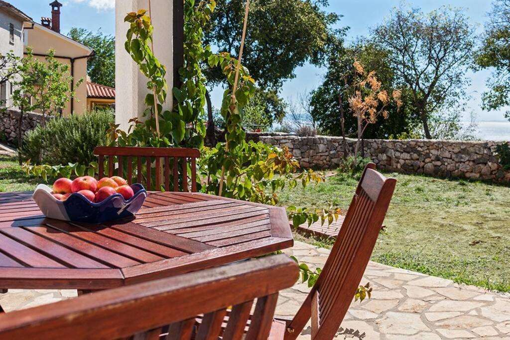 Peaceful Apartment With Beautiful Sea View Rabac Exterior photo